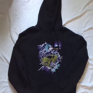 No Boundaries Black Pullover Hoodie with Graphic Design